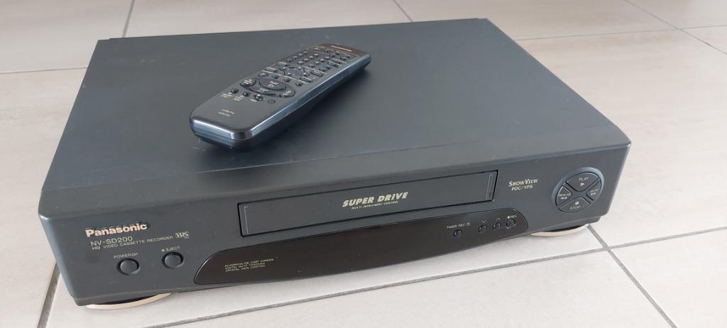 Enregistreur vidéo VHS Panasonic NV-SD200, Enlèvement ou Envoi, Utilisé, Lecteur ou enregistreur VHS