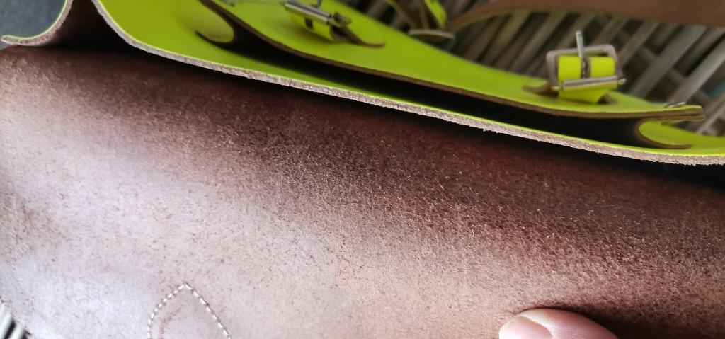 Handtas leder fluo geel, Handtassen en Accessoires, Tassen | Damestassen, Ophalen, Gebruikt, Geel, Handtas
