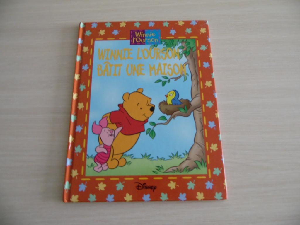 WINNIE L'OURSON      BÂTIT UNE MAISON, Fictie algemeen, Jongen of Meisje, Ophalen of Verzenden, Zo goed als nieuw
