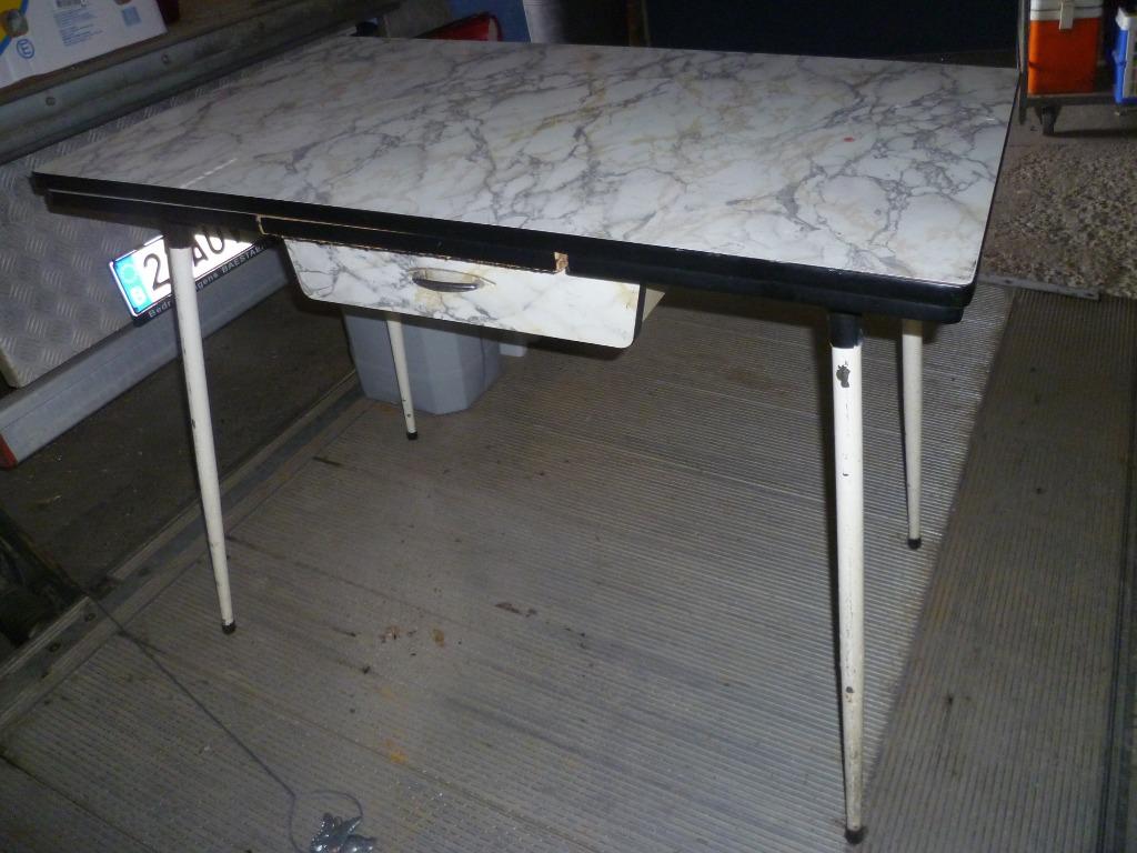 VINTAGE TAFEL VERLENGBAAR, Ophalen