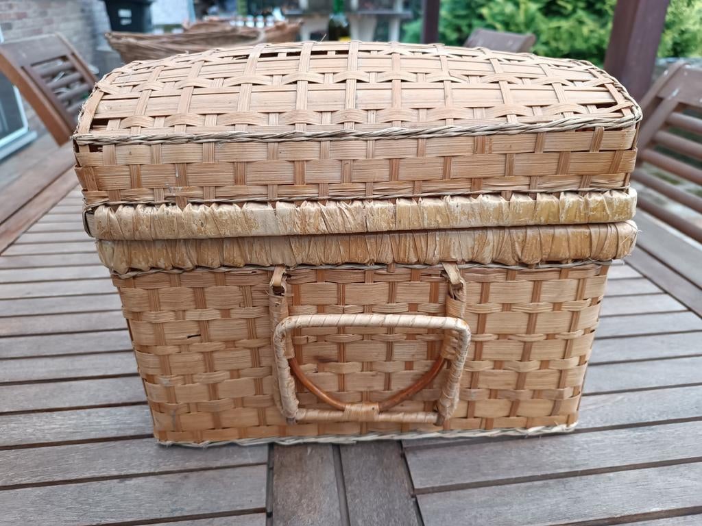 Panier en osier, Enlèvement
