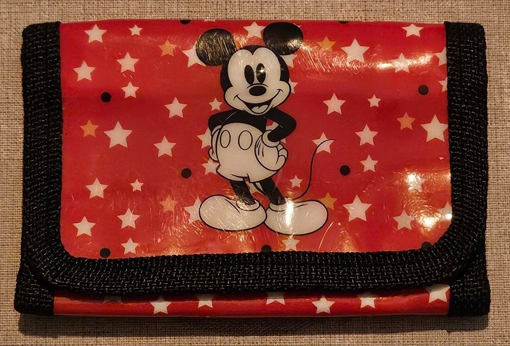 Mickey Mouse portemonnee
Dit is een Mickey Mouse, Verzamelen, Disney, Zo goed als nieuw, Mickey Mouse, Ophalen of Verzenden