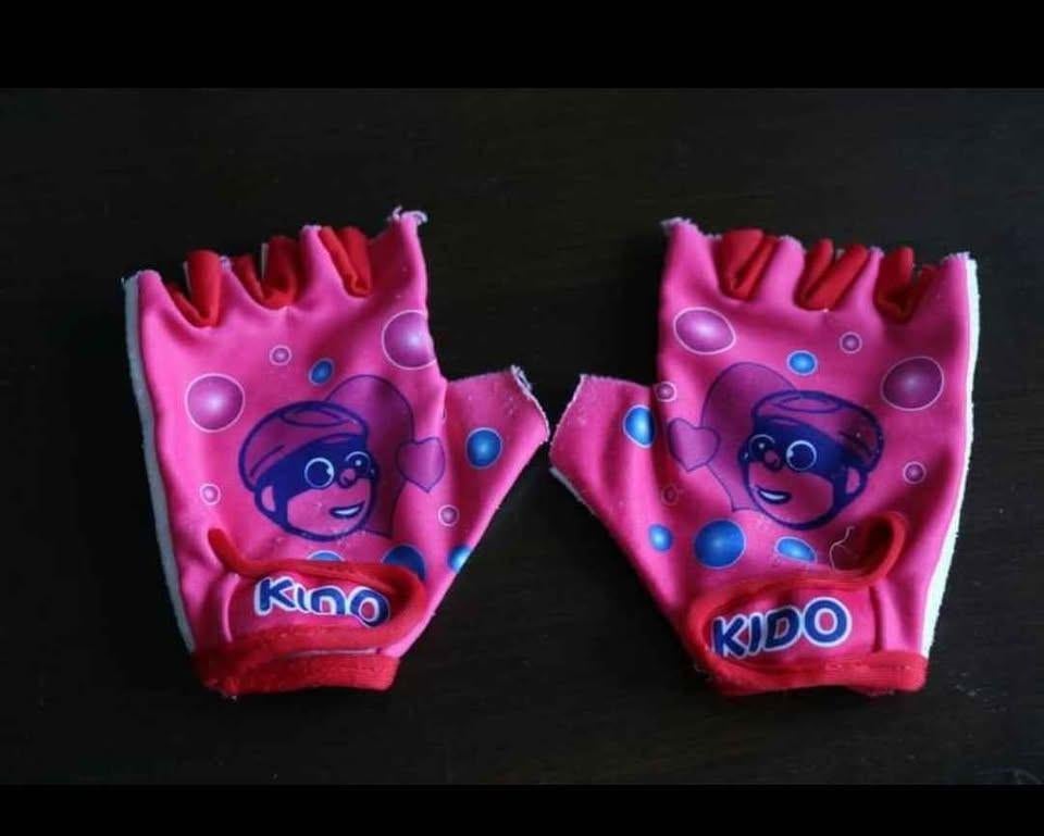 Gants de vélo enfant taille 3-5 ans, Enfants & Bébés, Enlèvement ou Envoi