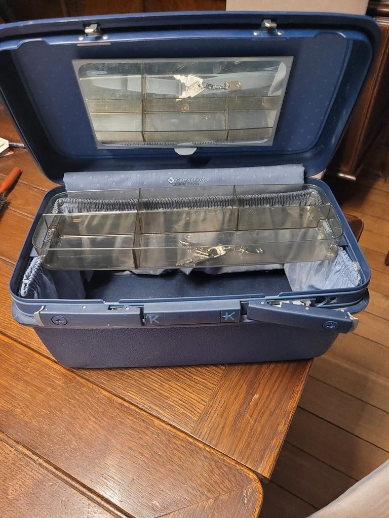Trousse de beauté Samsonite, Bijoux, Sacs & Beauté, Boîtes de maquillage & Beauty case, Enlèvement ou Envoi, Comme neuf, Bleu
