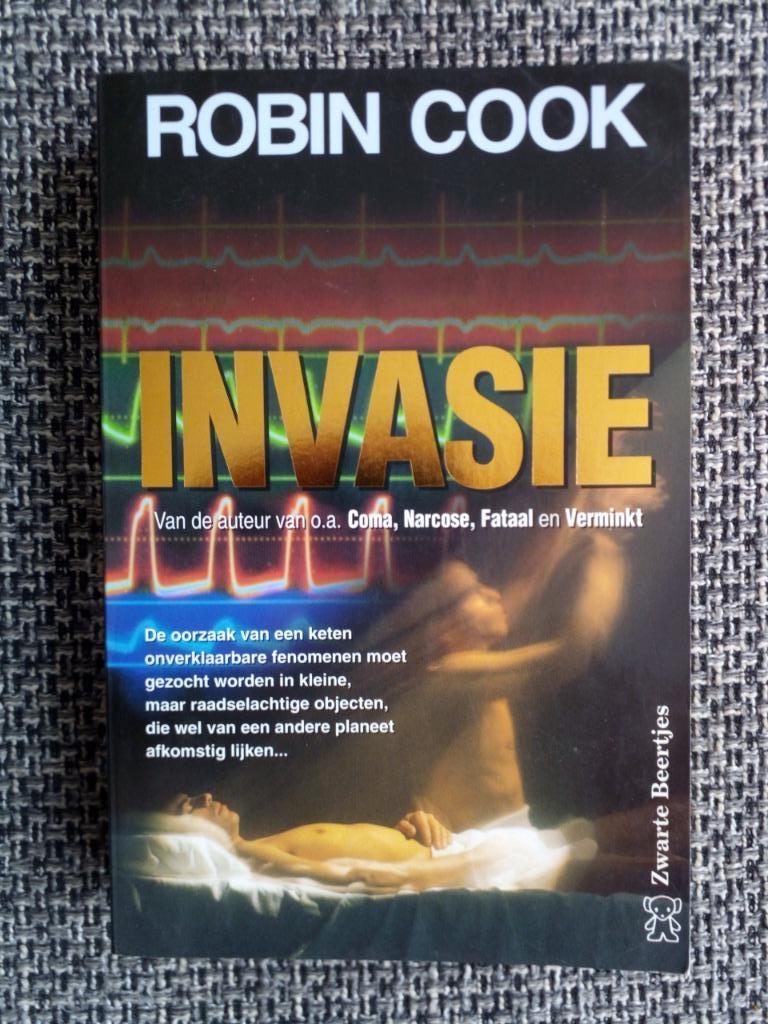 Robin Cook - Invasie, Livres, Thrillers, Comme neuf, Amérique, Enlèvement ou Envoi