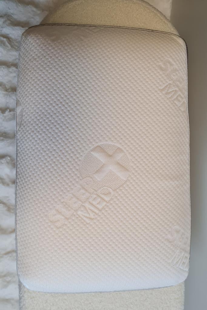 Oreiller en mousse à mémoire de forme SleepMed, Maison & Meubles, Chambre à coucher | Linge de lit, Utilisé, Oreiller, Une personne