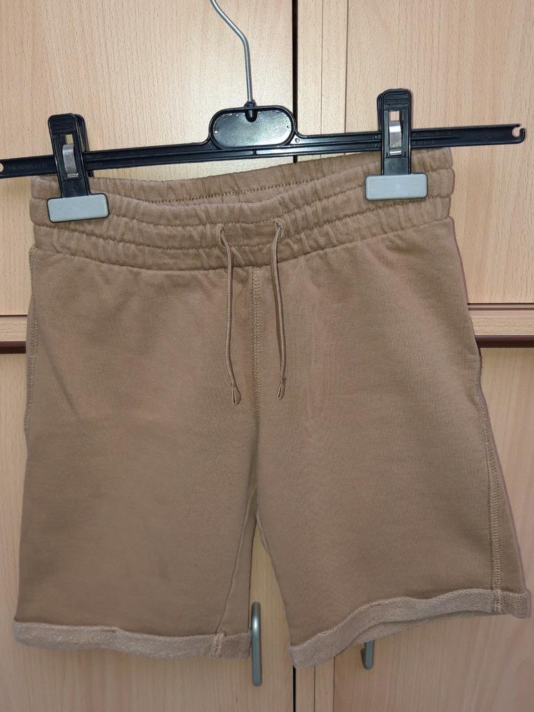 Short marron garçon 134-140/9-10a HEMA, Pantalon, Garçon, Enlèvement ou Envoi, Comme neuf