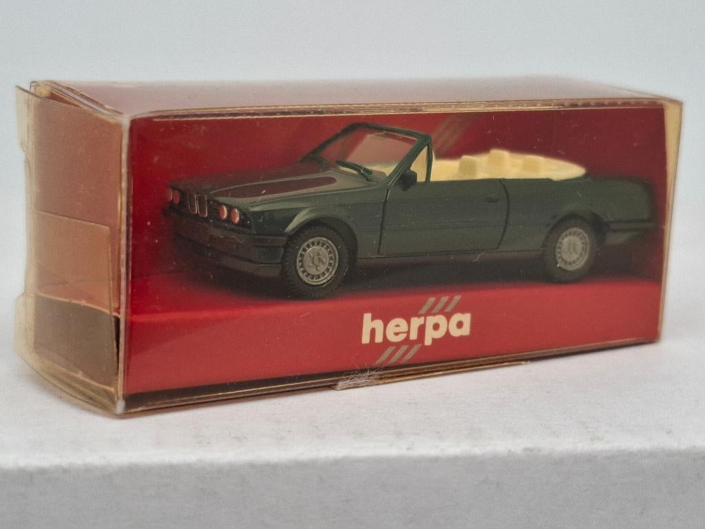 BMW 325i (verte) - Herpa 1/87, Hobby & Loisirs créatifs, Voitures miniatures | 1:87, Comme neuf, Voiture, Herpa, Envoi