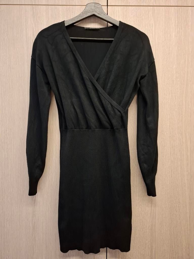 Robe Guess XS noire, Vêtements | Femmes, Guess, Comme neuf, Enlèvement, Taille 34 (XS) ou plus petite