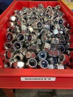Bouten en moeren, Doe-het-zelf en Bouw, Ophalen, Nieuw, Bouten of Moeren
