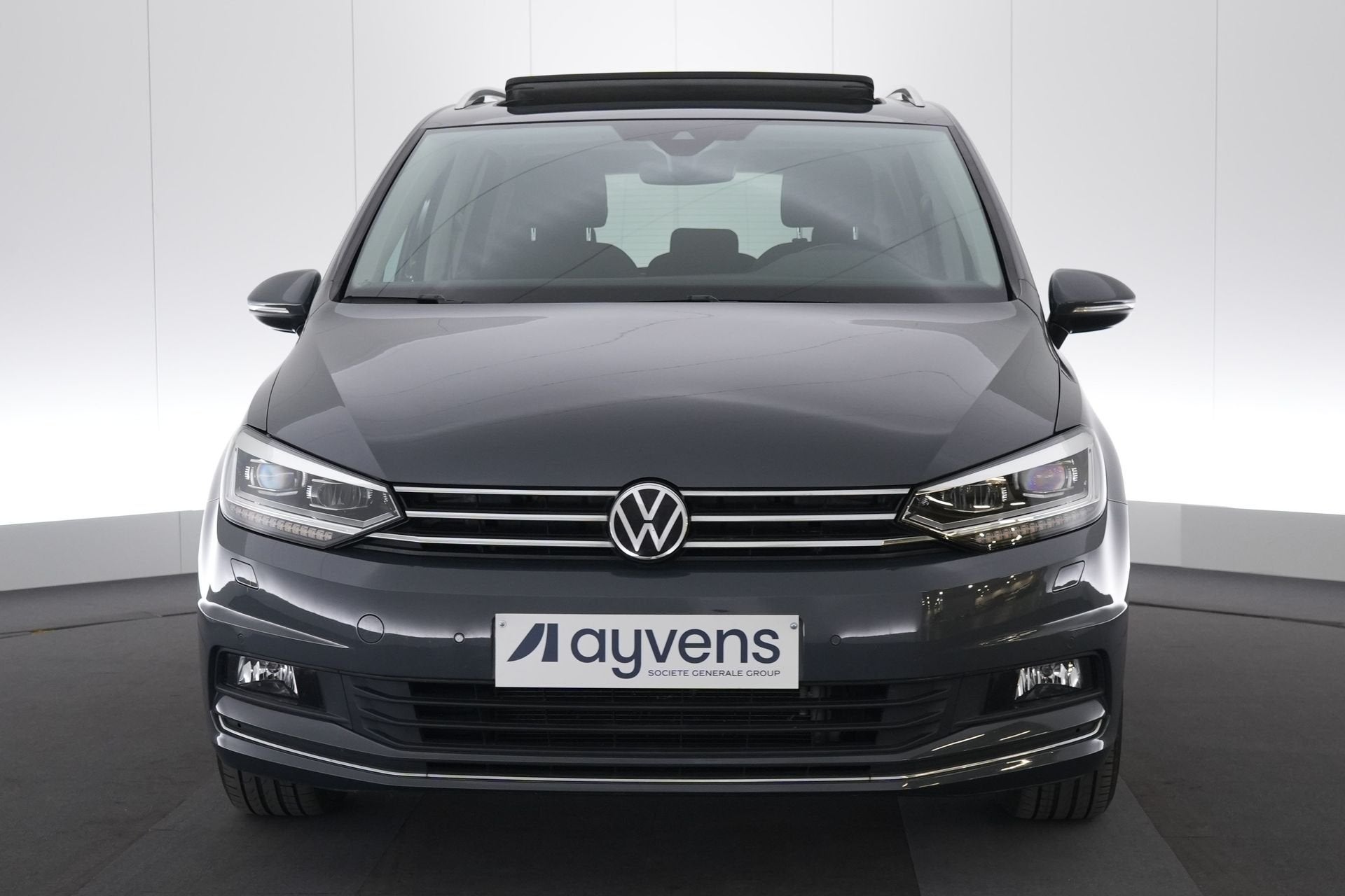 (1YWZ520) VOLKSWAGEN TOURAN, Monovolume, 149 g/km, Alcantara, Bedrijf