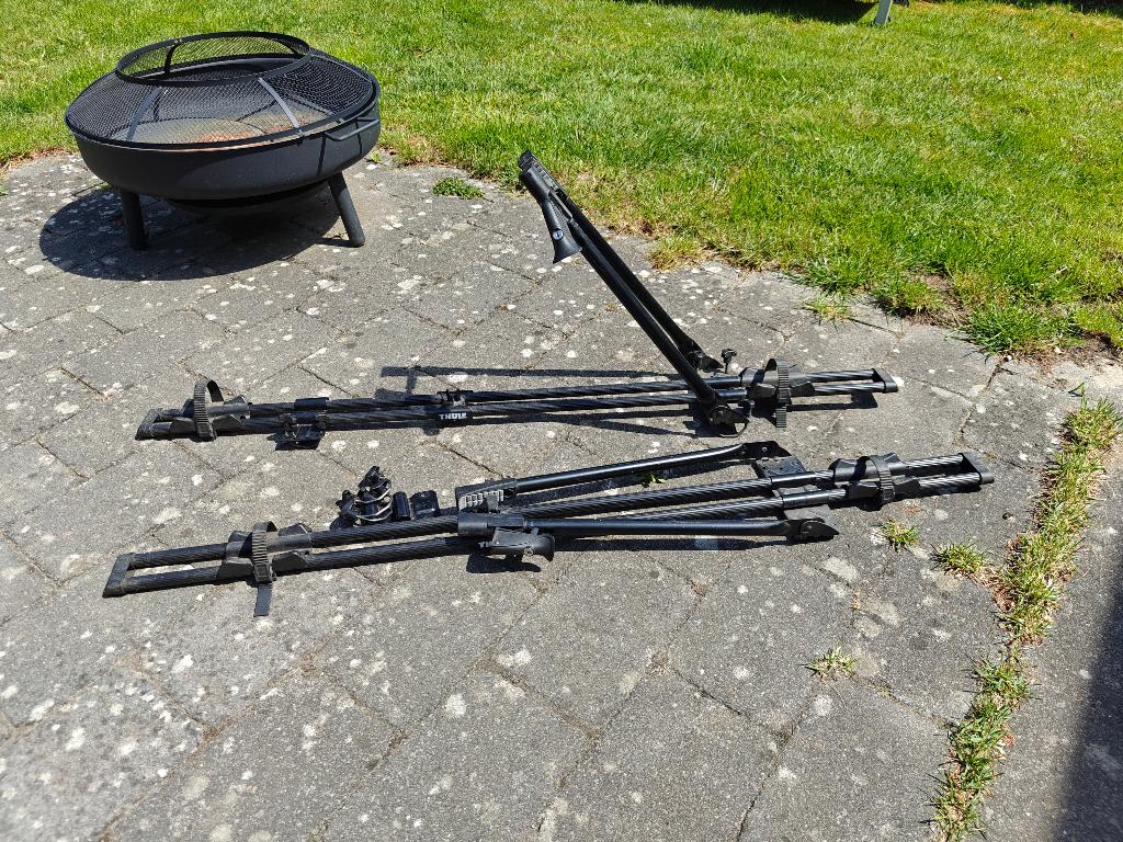 Thule Fietsendrager voor dakrek, Auto diversen, Fietsendragers, Ophalen, 2 fietsen, Gebruikt, Dakdrager