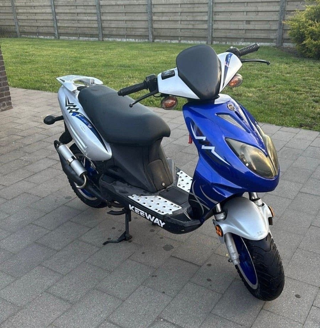 zoekt keeway f-act 2 takt, of andere keeway met papieren, Ophalen