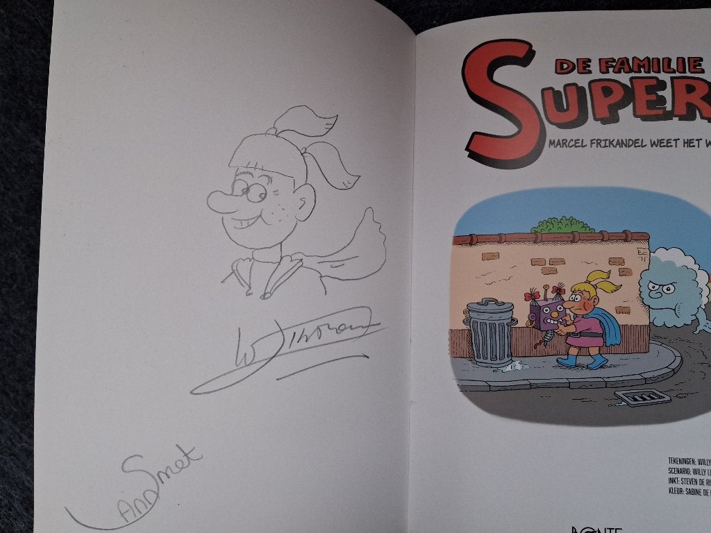 Gesigneerde strip De familie Super, Complete serie of reeks, Ophalen of Verzenden, Zo goed als nieuw, Urbanus; Willy Linthout