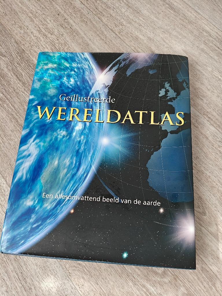 Geïllustreerde wereldatlas, Overige atlassen, Ophalen of Verzenden, Zo goed als nieuw, Wereld