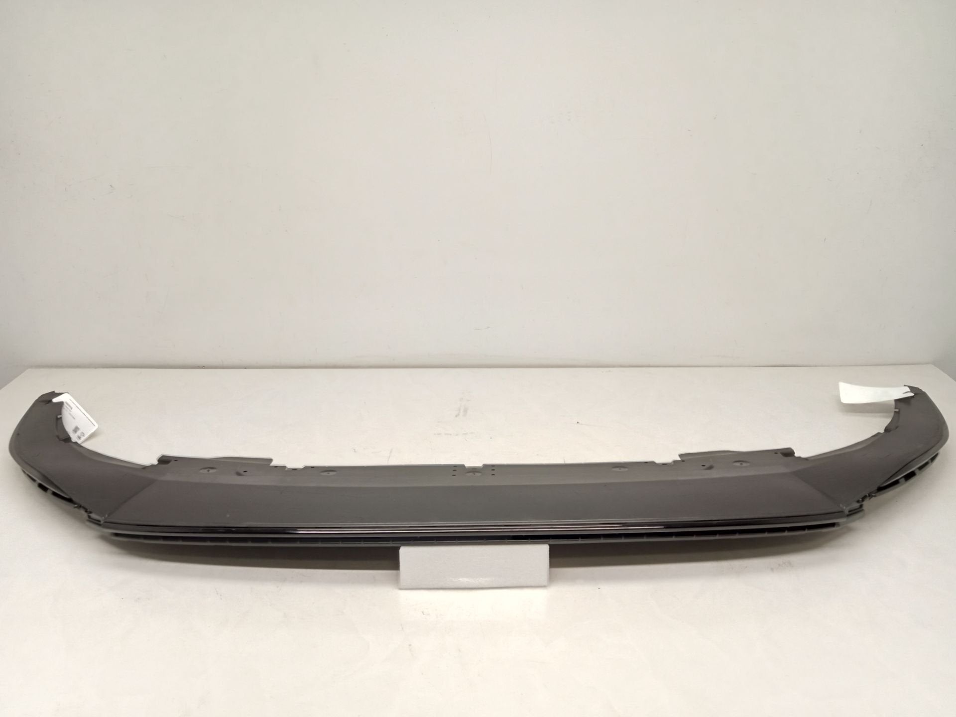 L vre de spoiler de pare-chocs avant VW Golf 8 VIII 5H R-Lin, Autos : Pièces & Accessoires, Pare-chocs, Volkswagen, Volkswagen AG