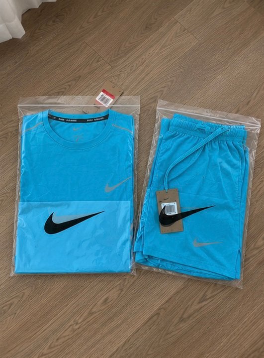 Ensemble Nike et Under Armour, Enlèvement, Neuf, Fitness