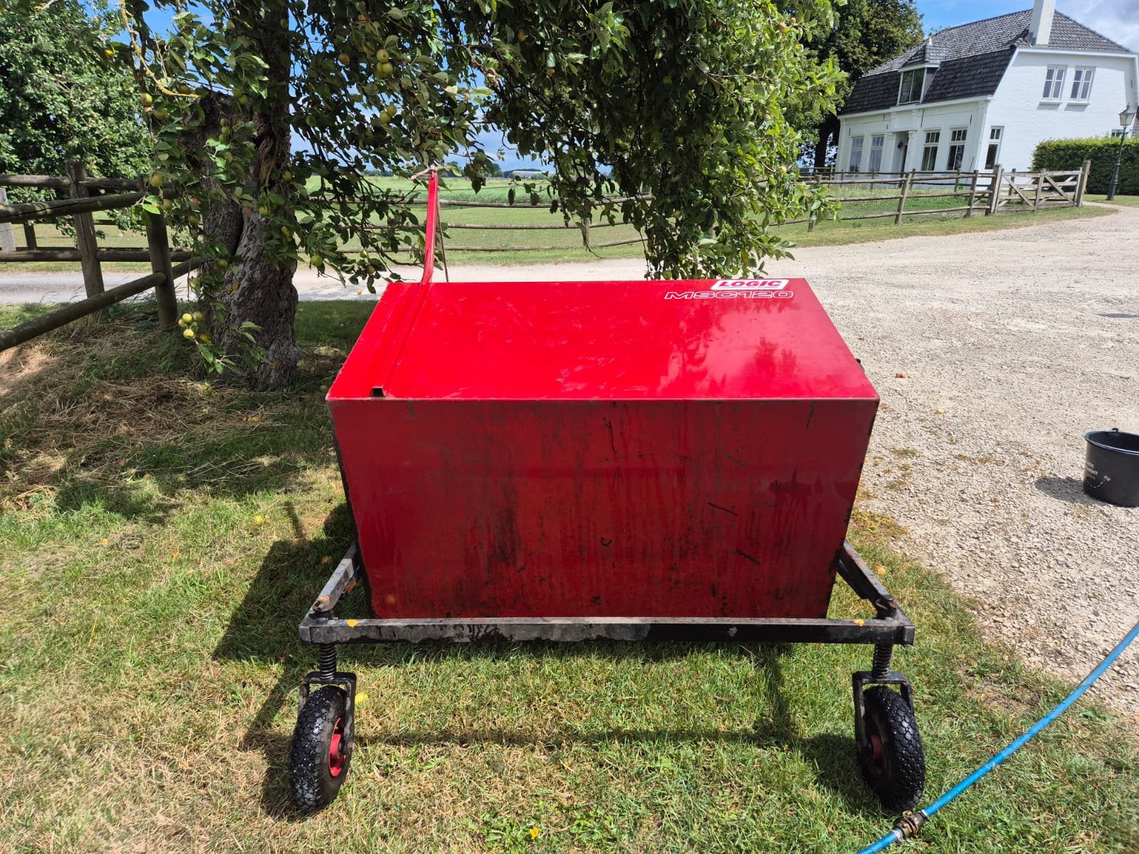 Paddock cleaner/mestveger, Enlèvement, Comme neuf