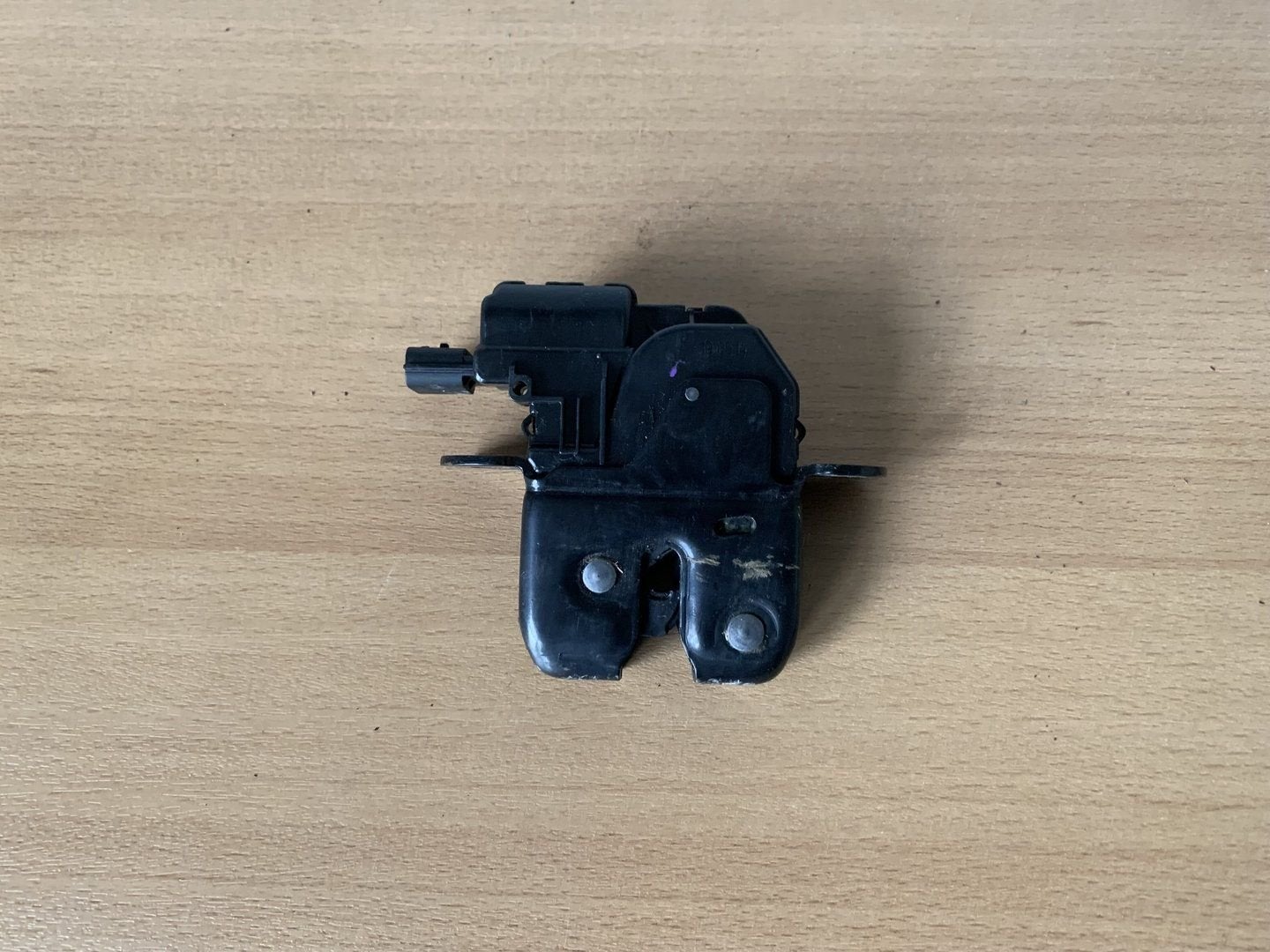slotmechaniek achterklep renault  846300003R, -, Utilisé, -, -