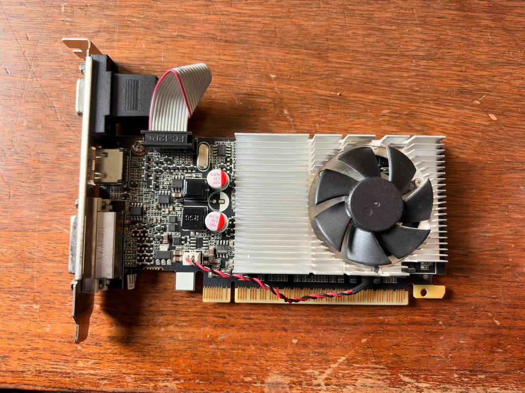 Carte graphique Nvidia Gt 620, Enlèvement, Comme neuf