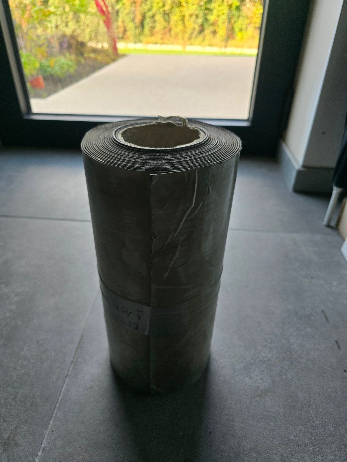 rol zelfklevende EPDM - 33,5cm hoog, Ophalen, Gebruikt