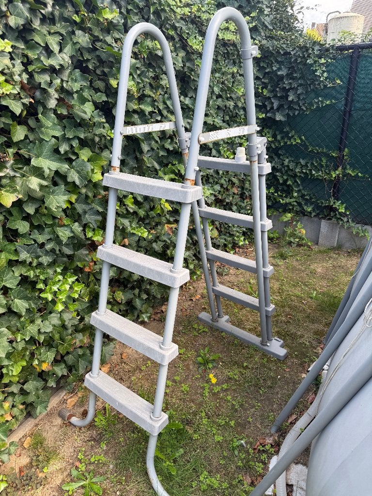 Ladder zwembad, Enlèvement, Utilisé, Échelle