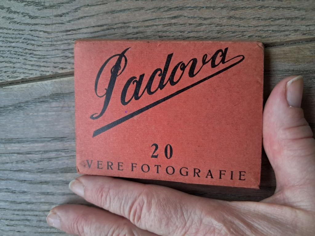 Katern 20 kleine zwart-witsouvenirfoto's : padua, Italië, Ophalen of Verzenden