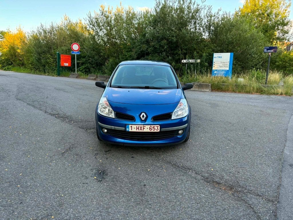 RENAUILLET CLIO 1.2 ESSENCE  FEUILLET ROSE, Autos, Renault, Particulier, Clio, ABS, Airbags, Air conditionné, Ordinateur de bord