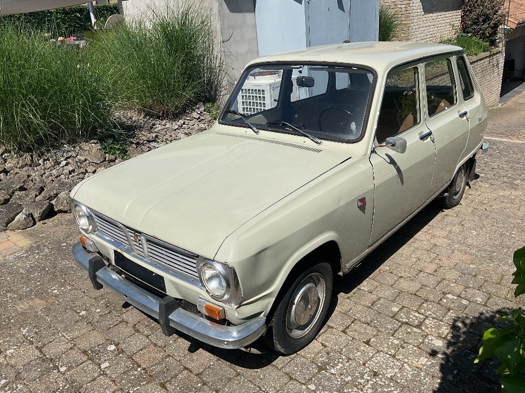 Renault R6 TL 1969 , 845 cc , 65.000 km !!, Auto's, Oldtimers, Voorwielaandrijving, Stof, Beige, Renault