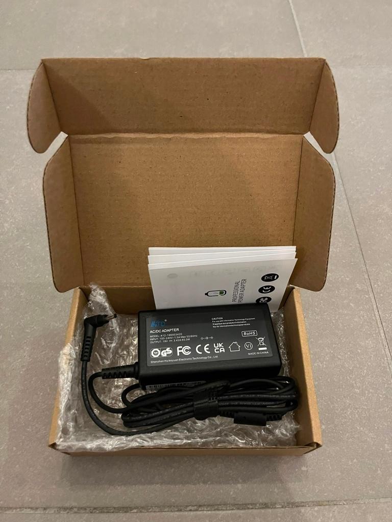 AC/DC adapter: laptop lader, Computers en Software, Laptop-opladers, Ophalen of Verzenden, Nieuw