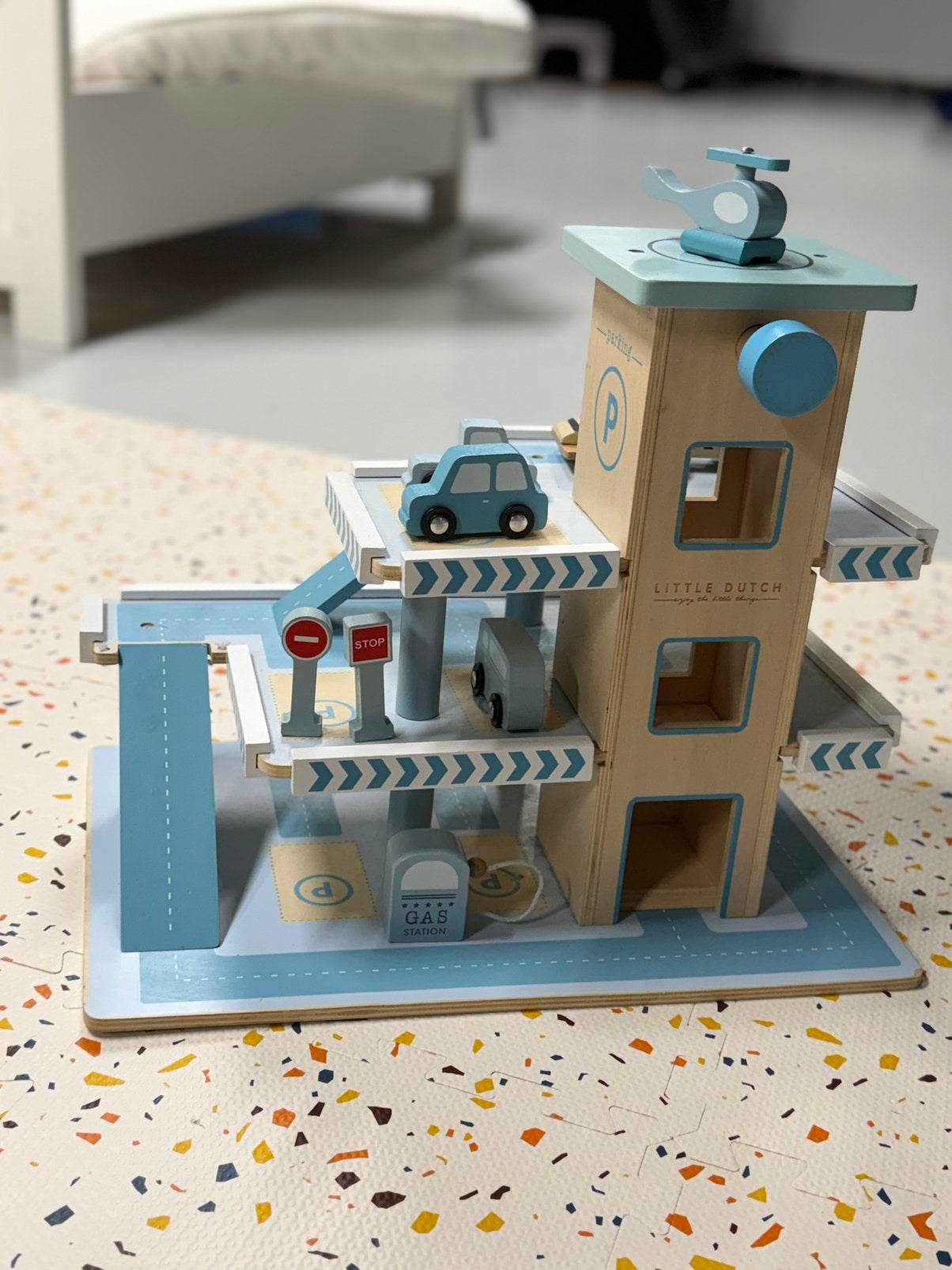 Little Dutch Garage met houten autootjes, Ophalen, Gebruikt