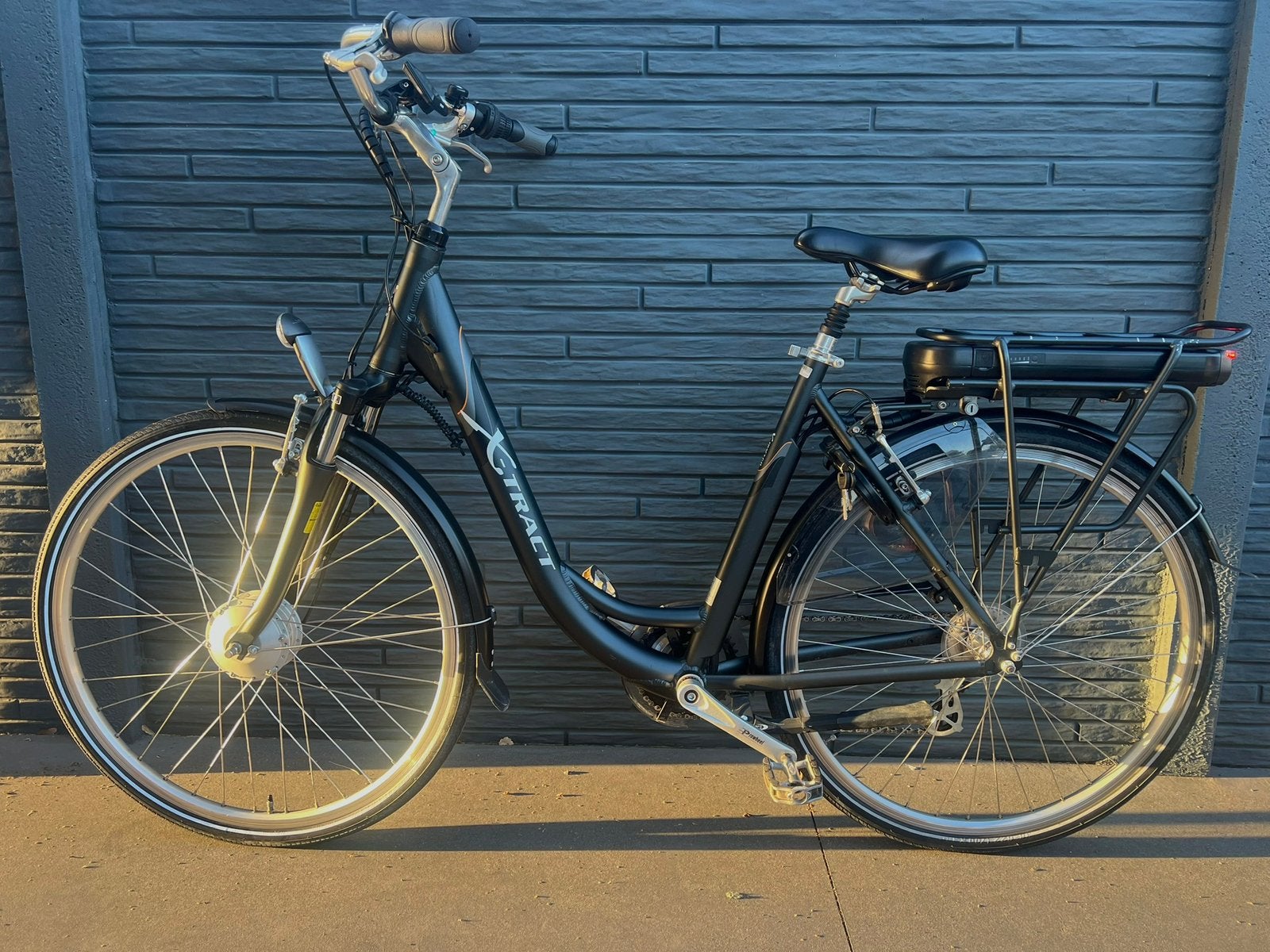 Vélo électrique Xtract Très bon état, Enlèvement, Comme neuf