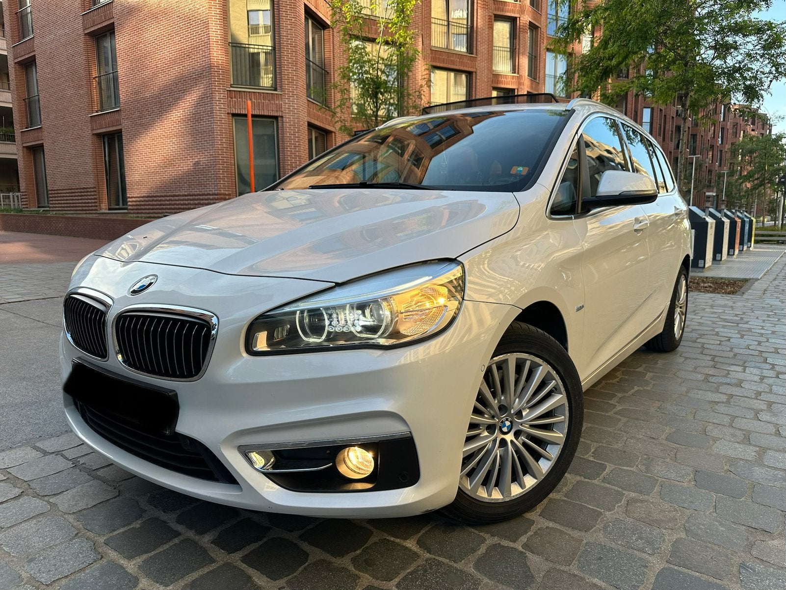 BMW 220i GRAND TOURER 7 PLACES !! Boîte automatique, toit !!, Autos, Cuir, Achat, Euro 6, 7 places