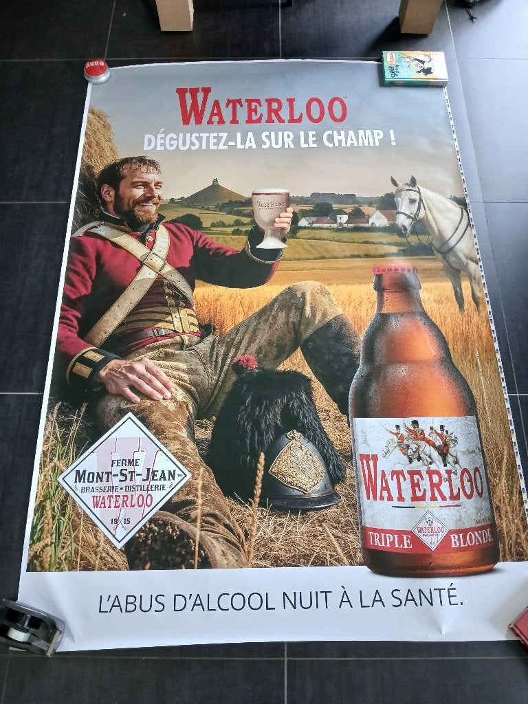 Reuzeposter Bier Waterloo, Ophalen