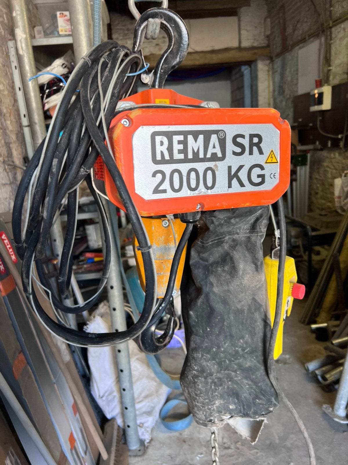 Palan électrique à chaîne REMA SR 2000 kg – 230 V, Bricolage & Construction, Enlèvement, Comme neuf, Électrique