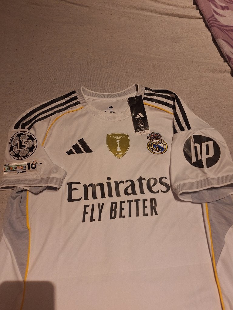 Real madrid shirt Mbappe, Sports & Fitness, Taille L, Enlèvement ou Envoi, Neuf, Accessoires de club