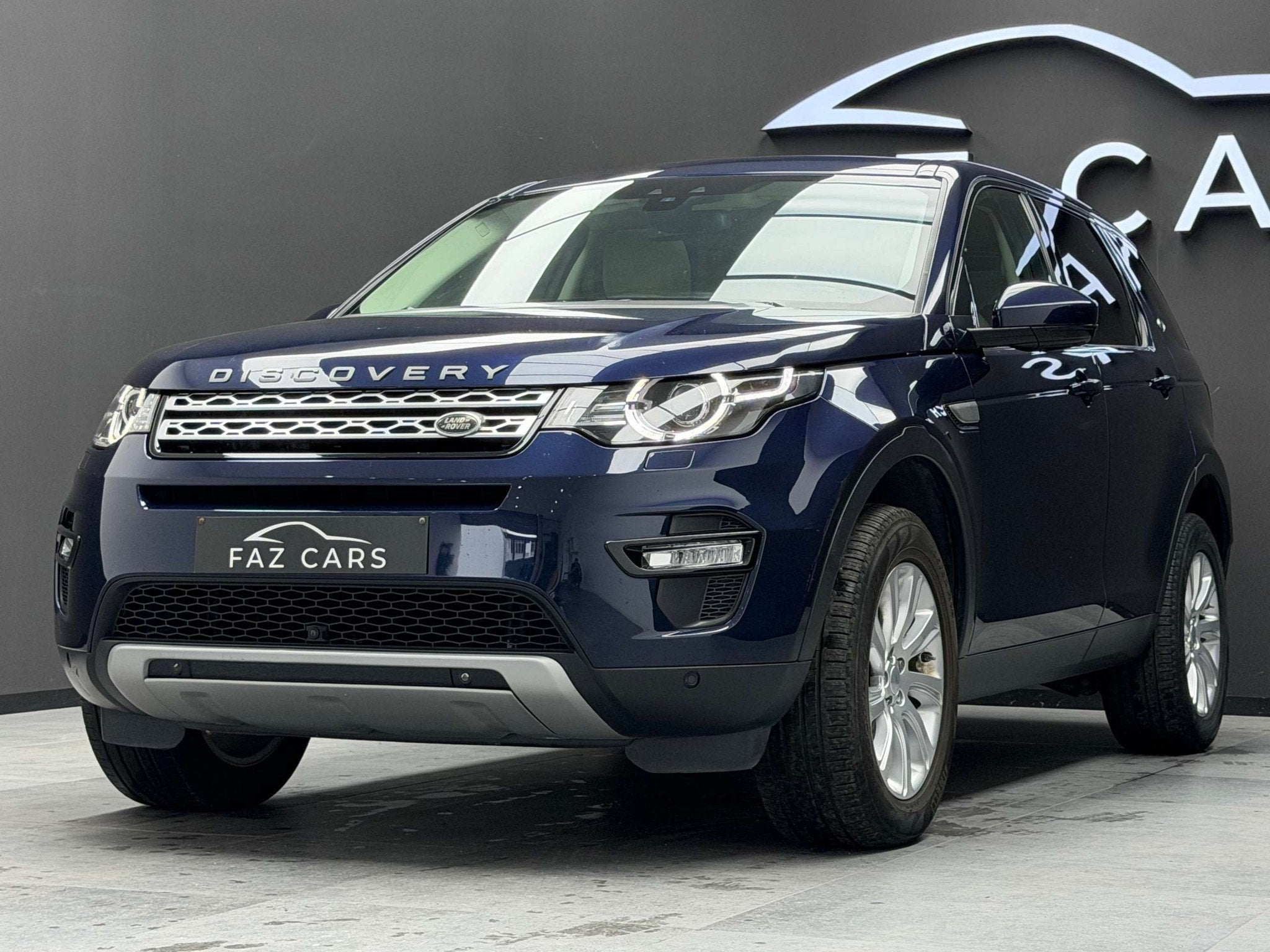 Land Rover Discovery Sport 2.0 TD4 * 1ER PROP + AUTO + GARAN, Automaat, 4 cilinders, Discovery Sport, Leder