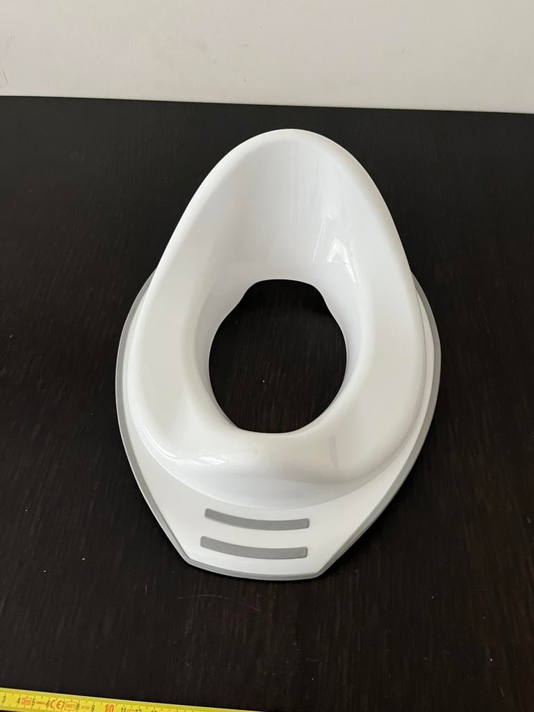 Réducteur de siège de toilette, Enlèvement, Utilisé