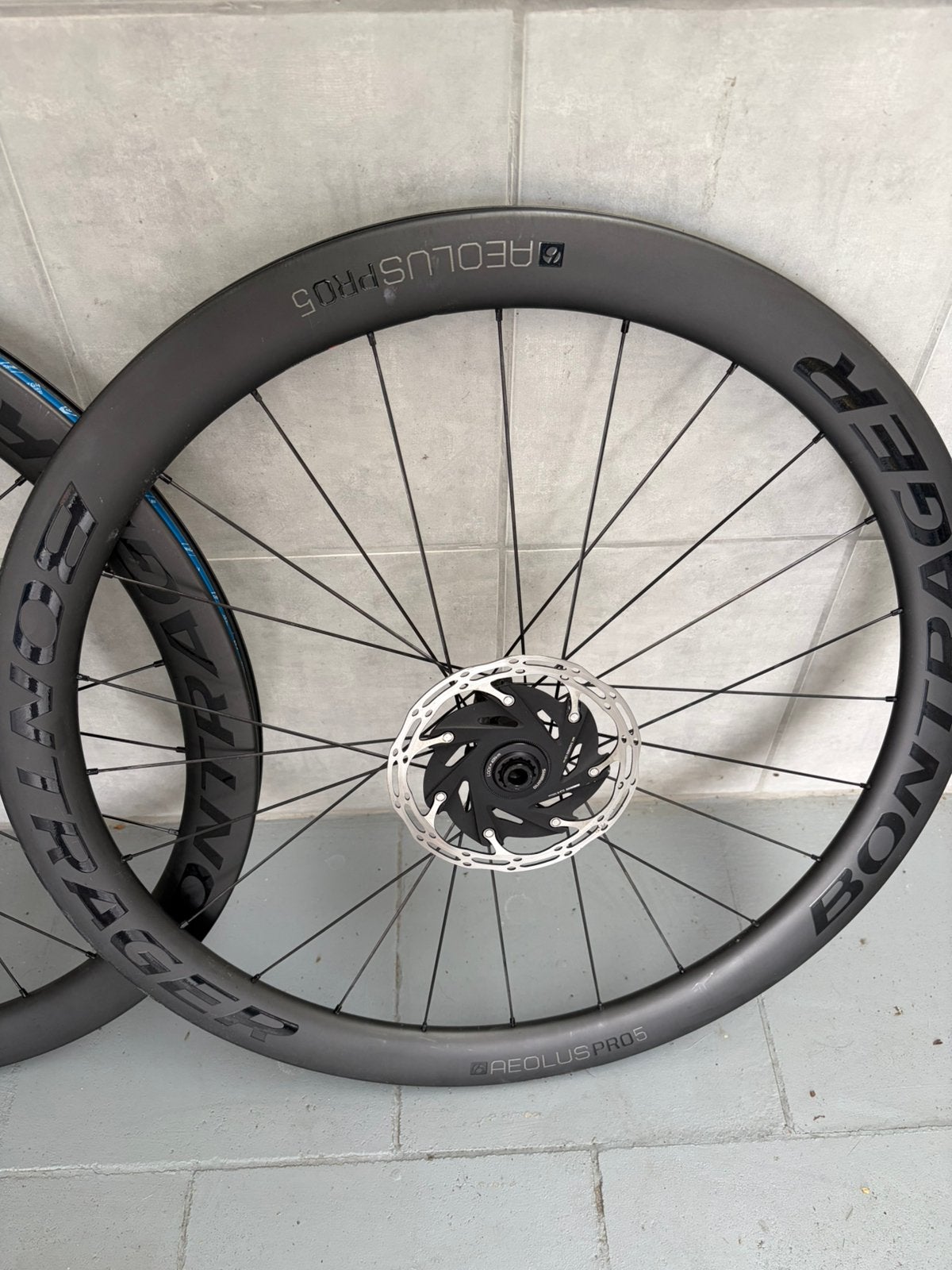 Bontrager Aeolus Pro 5 TLR Disc, Vélos & Vélomoteurs, Vélos Pièces, Utilisé, Roue, Racefiets, Enlèvement