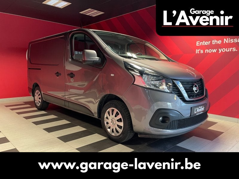 Nissan NV300 Combi Comfort, Autos, Nissan, Argent ou Gris, https://public.car-pass.be/vhr/beadb6fe-bf70-40ba-b16d-b99fd34fa5d9