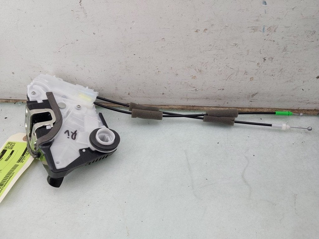 SERRURE DE PORTE RODS AVANT DROIT Yaris Cross (PB1 / PJ1), Kundenbetreuung@toyota.de, Toyota, Utilisé, Toyota-Allee 2
50858  Köln, DE