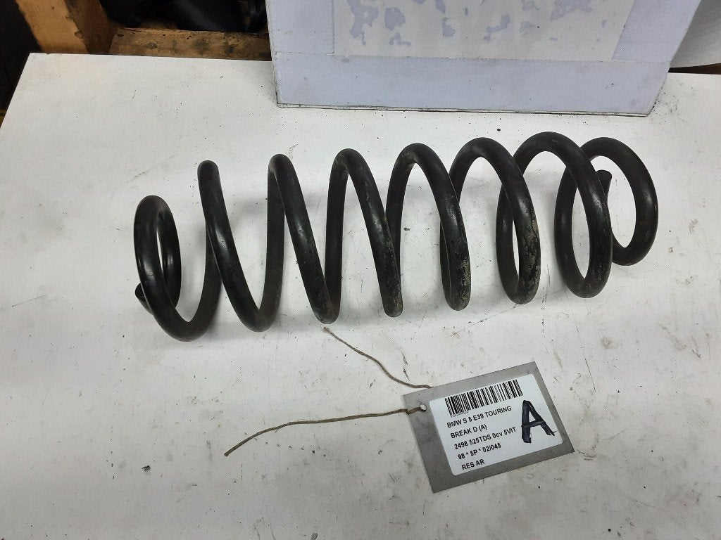 SCHROEFVEER ACHTER BMW 5 serie Touring (E39), Gebruikt, BMW, Petuelring 130
80809  München, DE, Bayerische Motoren Werke AG