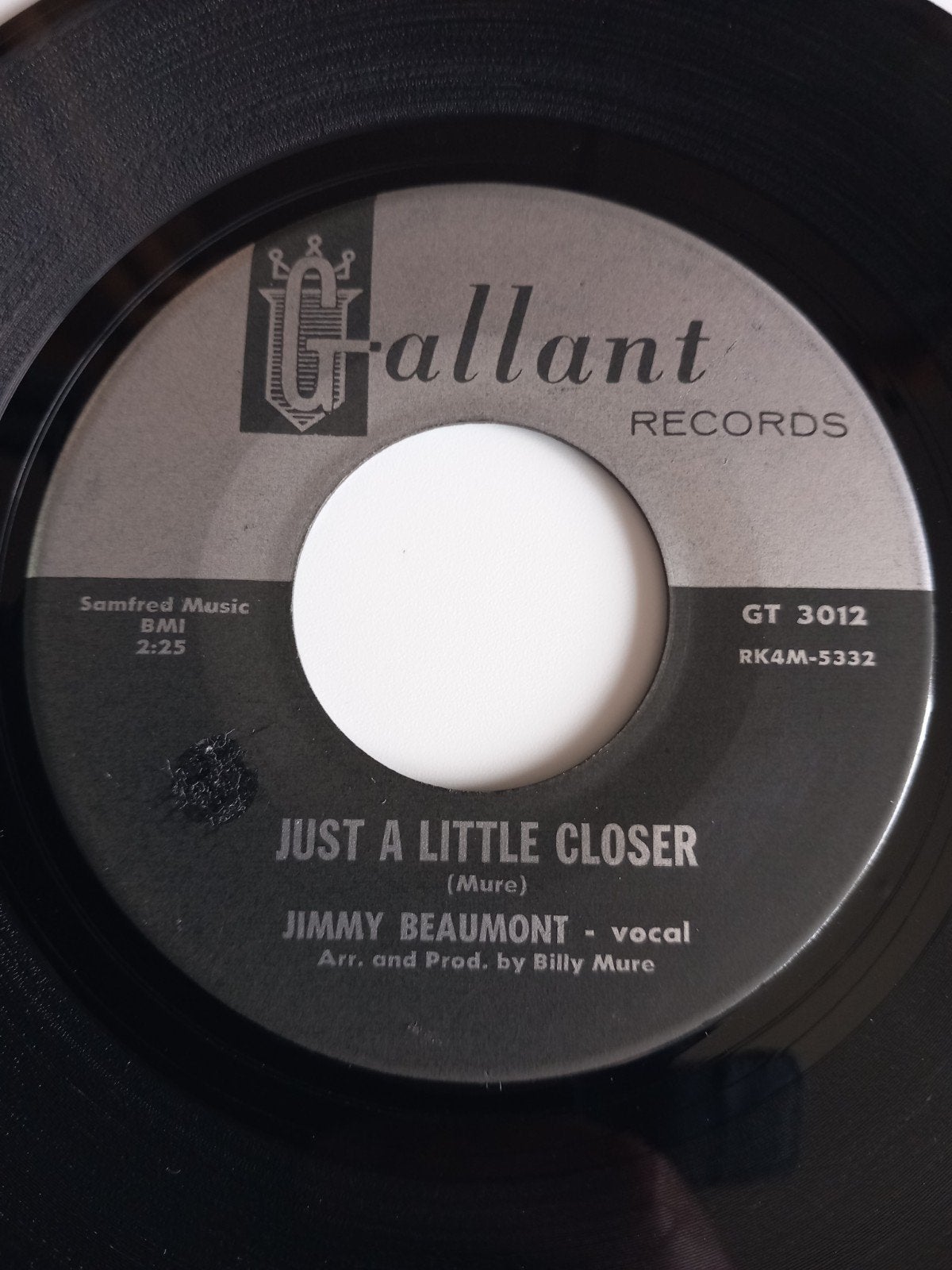 JIMMY BEAUMONT. JUST A LITTLE CLOSER. POPCORN USA 45T