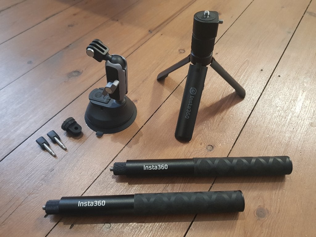 Insta360 bullet time bundle, selfie stick en suction cup, TV, Hi-fi & Vidéo, Caméras action, Enlèvement, Comme neuf