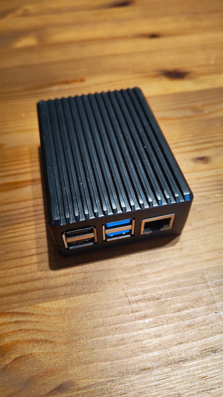 Raspberry pi 4 2GB + passive cooling case, Ophalen of Verzenden, Zo goed als nieuw