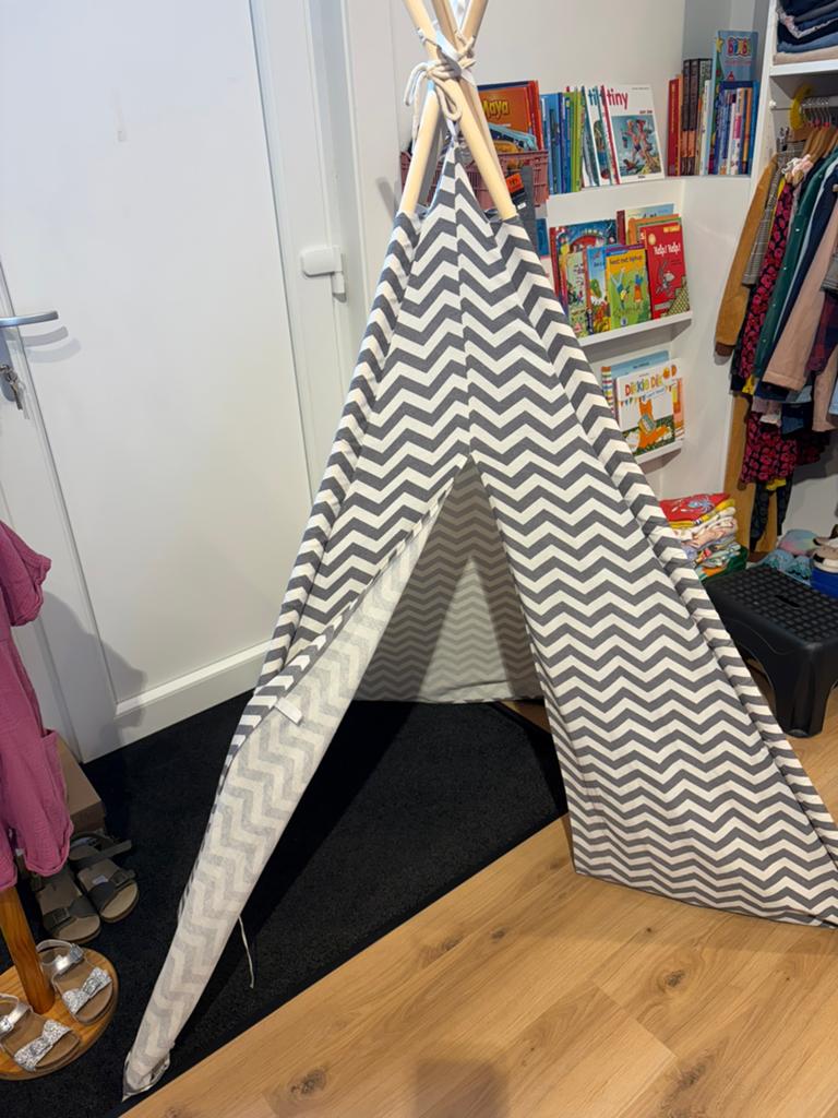 Super leuke tipi, Enlèvement ou Envoi, Comme neuf