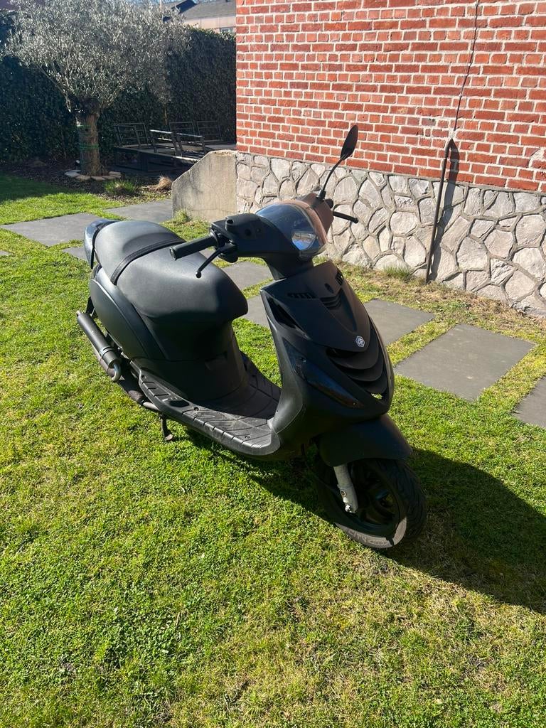 zip 4 takt, Fietsen en Brommers, Ophalen, Gebruikt, Klasse A (25 km/u)