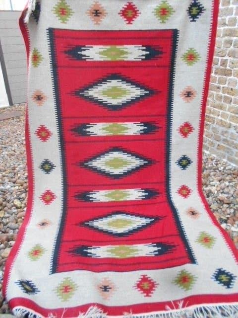 grand kilim en laine, fait main, Maison & Meubles, Enlèvement ou Envoi, Comme neuf, Moins de 5 m², Tapis