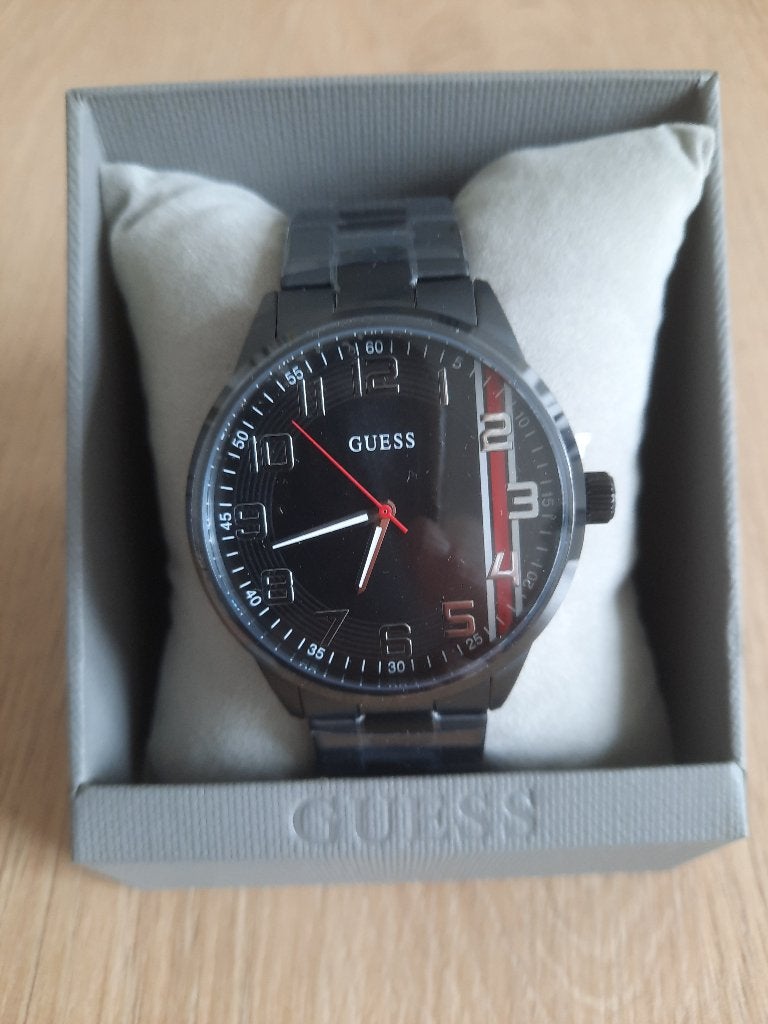 Montre GUESS speedometer, Bijoux, Sacs & Beauté, Montres | Hommes, Autres marques, Enlèvement, Autres matériaux, Neuf