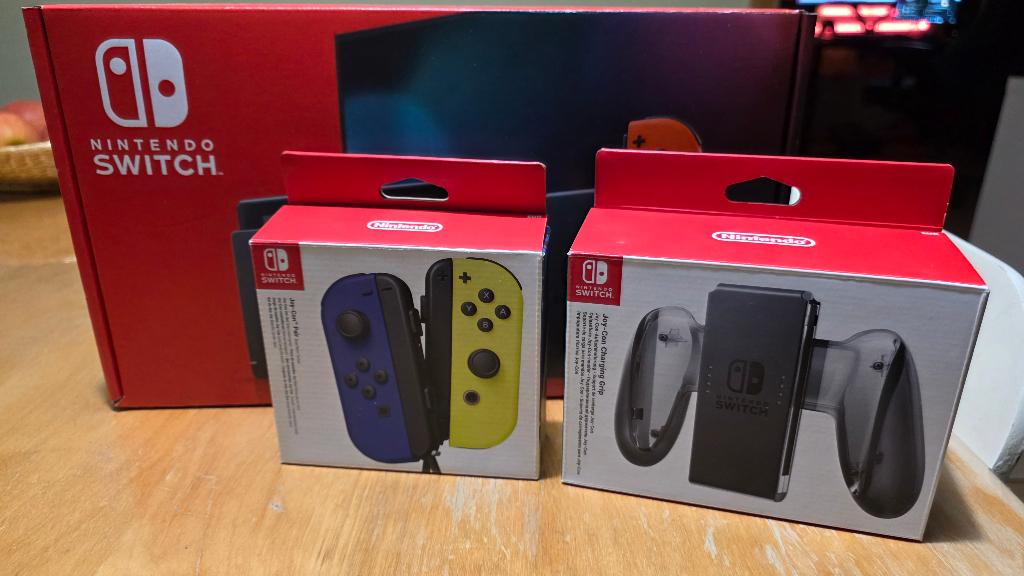 Nintendo Switch v2 + Accessoires, Switch 2019 Upgrade, Avec disque dur, Comme neuf, Enlèvement